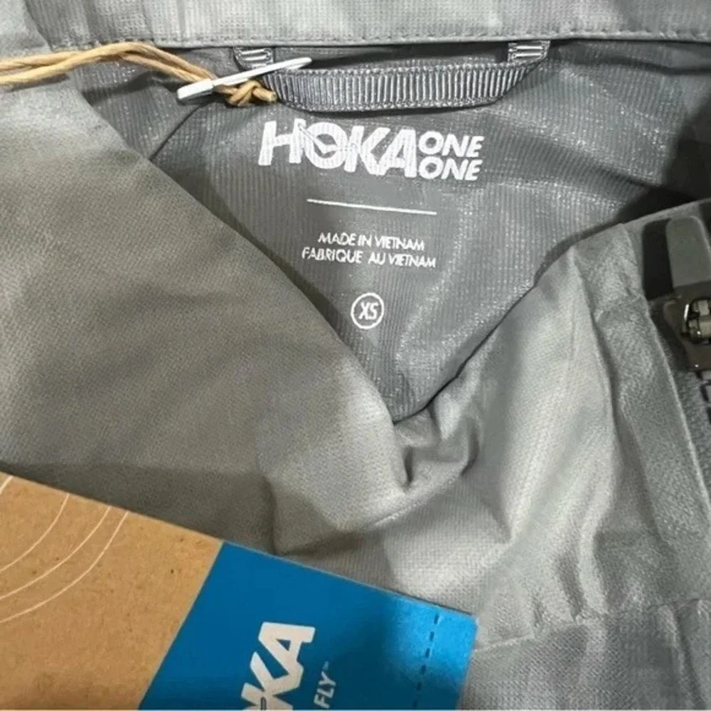 HOKA ONE ONE Performance Shield Jacket XS‎ Gray Running Lightweight NWT